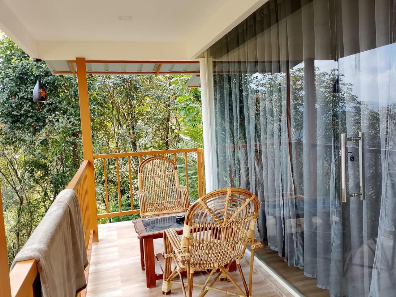 Cloudscape Homestay Pirmed Ngoại thất bức ảnh